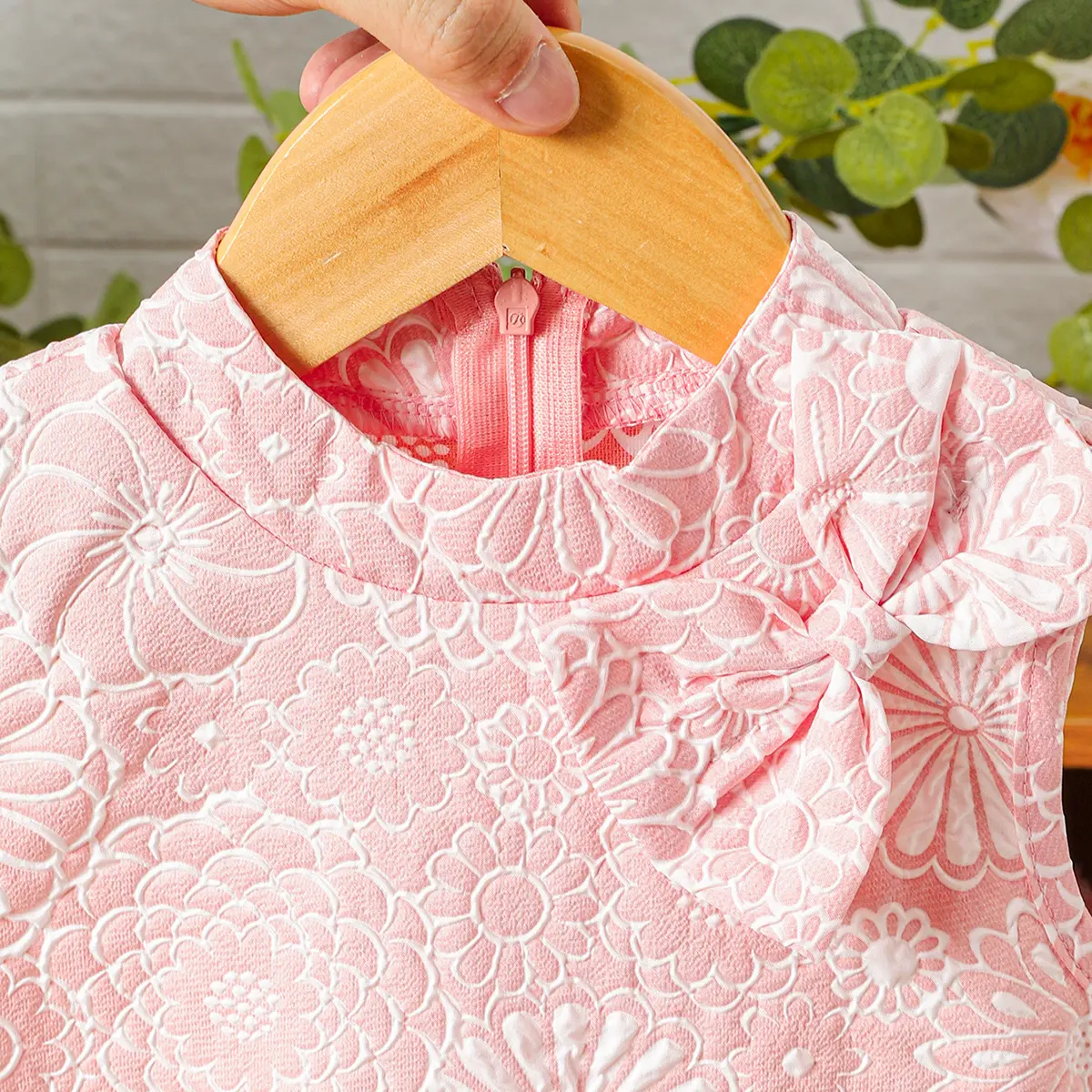 Summer New Baby Girls Dress Halter Floral Ribbon Embellishment Embroidery Ruffled Bow Sleeveless Sweet Princess Dress
