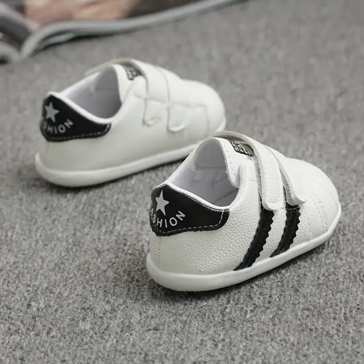 Baby Kids Casual Shoes Soft Sole Low Top Spring Autumn Magic Patched White Shoes Boys Girls First Walking