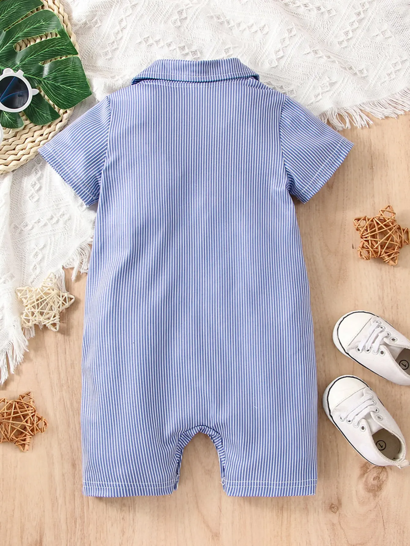 Summer Newborn Baby Striped Crawling Clothes Soft And Comfortable Lapel Bow Bow Gentleman Baby Boy Clothes