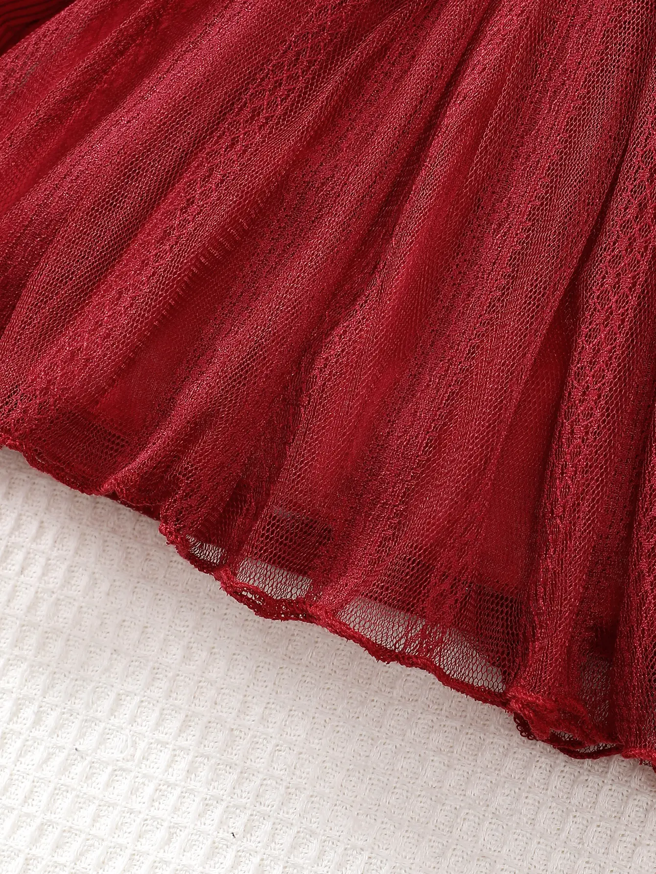 Baby Girl Spring and Autumn Romantic Mesh Splicing Pit Bar Round Neck Ruffle Lace Dress Suitable for Parties and Shopping