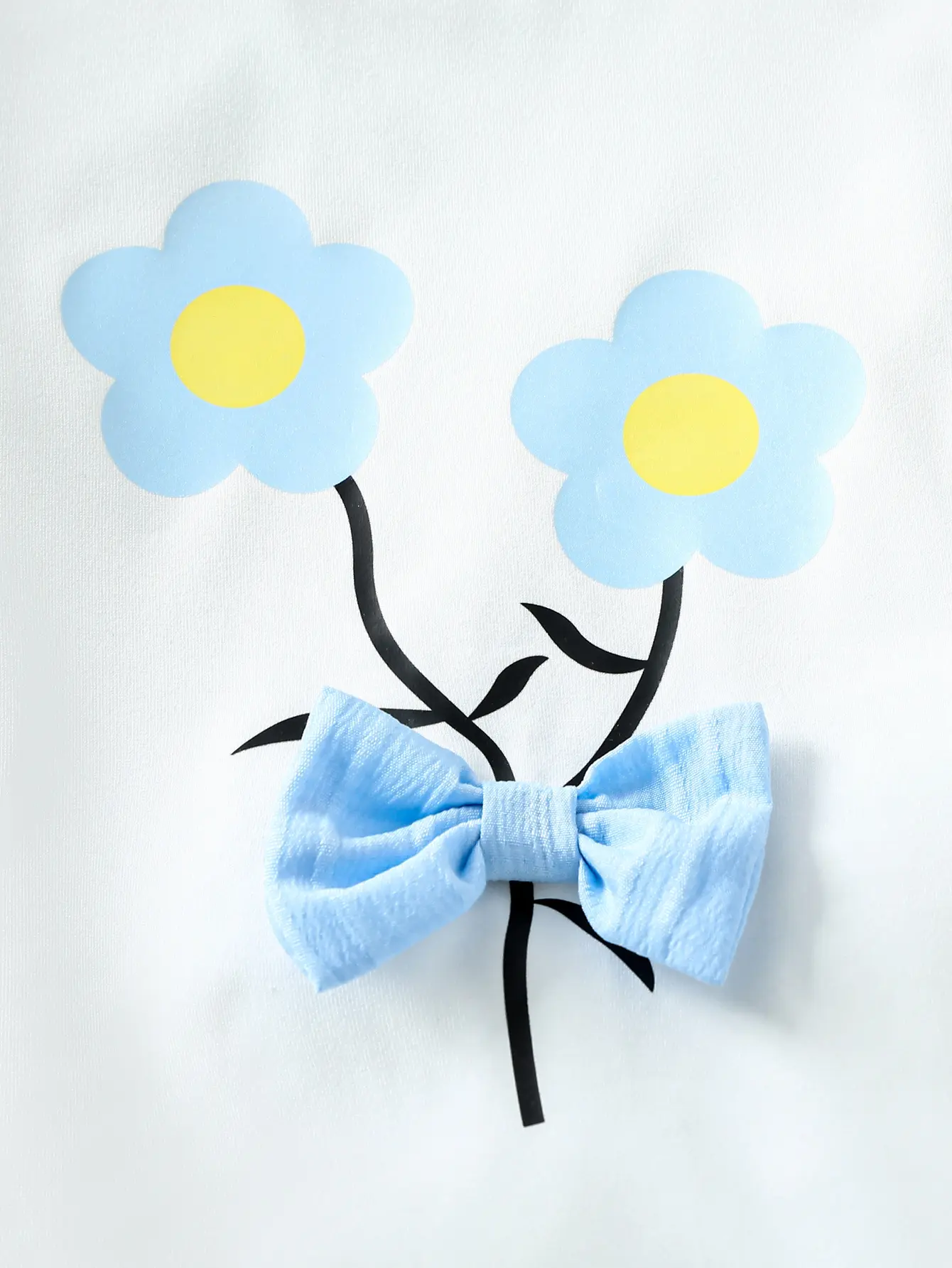 Children’s 2025 New Summer Printed Bowknot Short-sleeve T-shirt with Solid-color Shorts Fashionable and Versatile Two-piece Set
