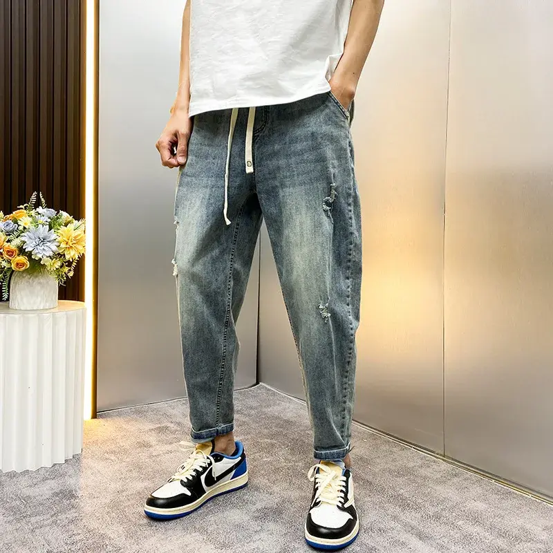 Vintage Men's Loose-fit Harem Jeans Youthful Summer Style Nine-point Hole Ripped Jeans Casual Scene Fashionable Trend