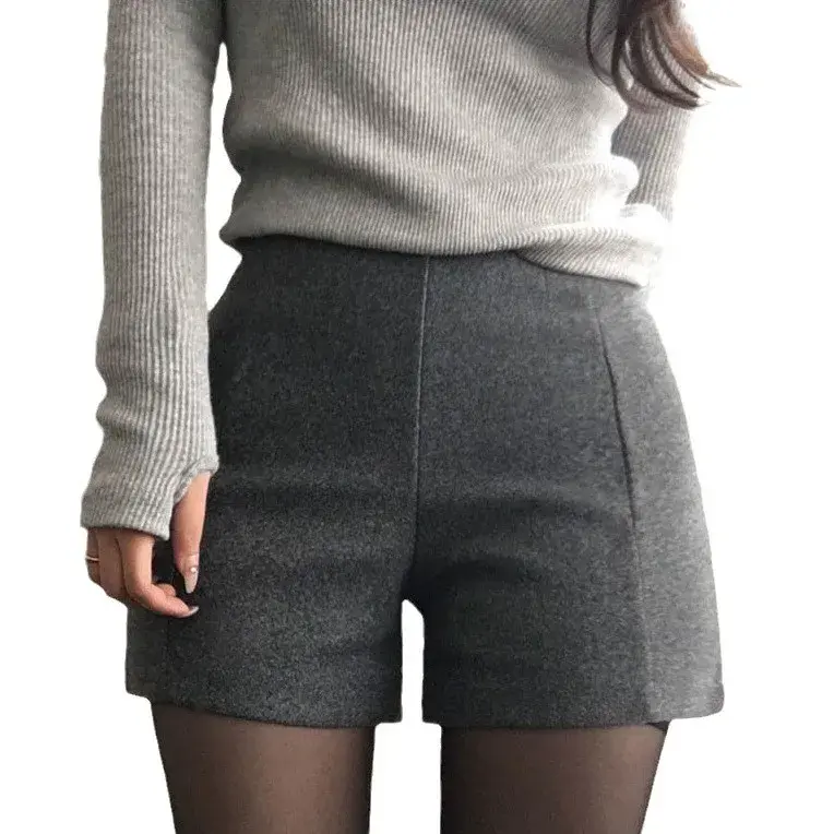 GreyWoolenshorts Women's High-Waisted Slimming Korean Style Sweatshirts Bottoms Three-Quarter Length Trousers For Winter 2024