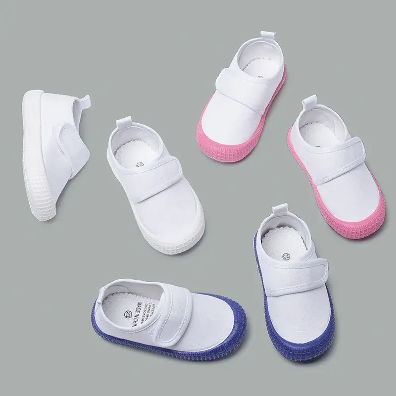 2024 Children's Canva Shoes Indoor Shoes For Boys And Girls Kindergarten White Casual Shoes Loose Fitting Comfortable Children's