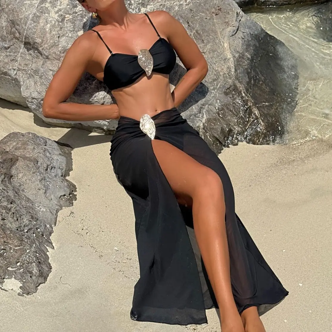 2025 new style with solid color metal oyster buckle three-piece bikini split swimsuit bikini set