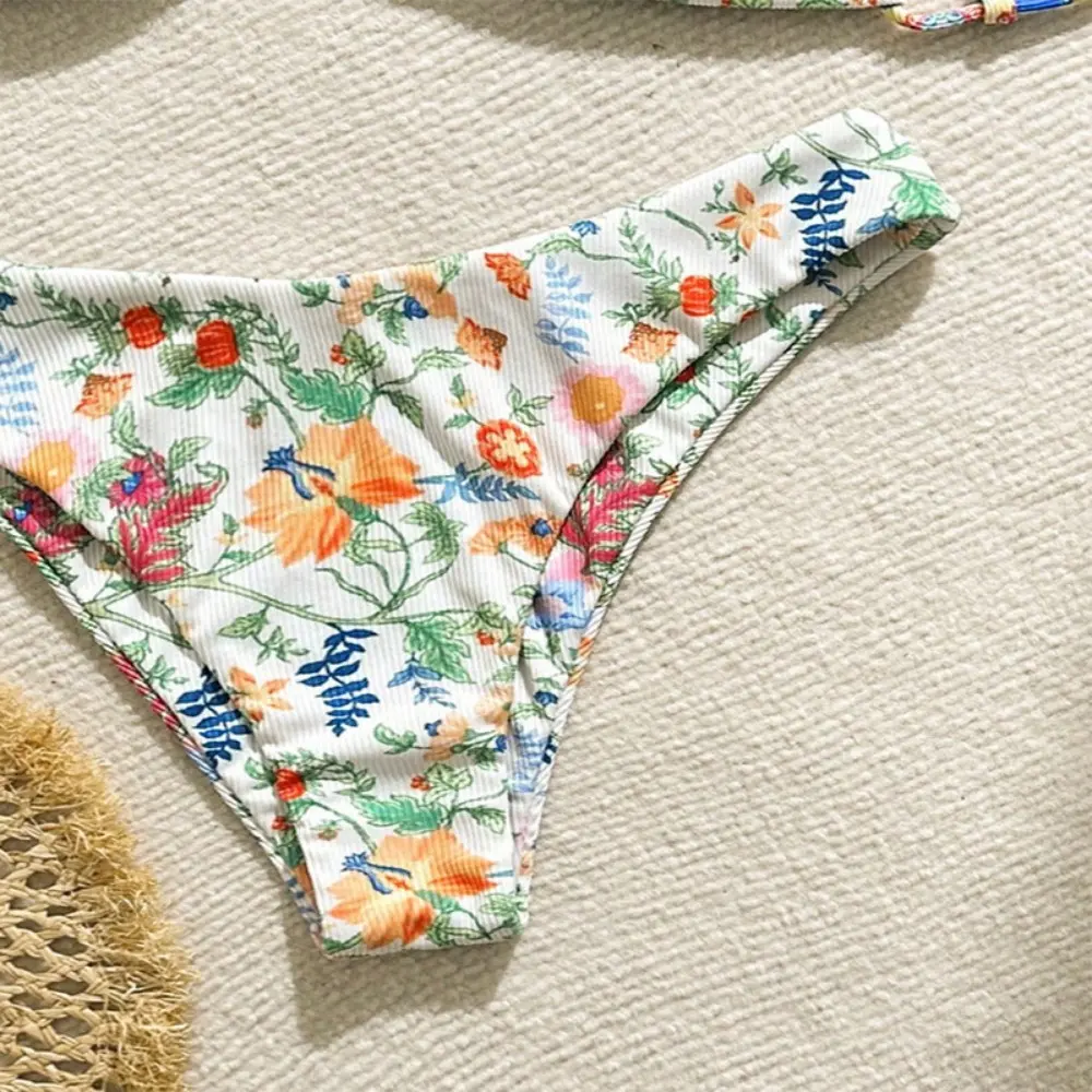 2025 new floral lace-up beach bikini swimsuit ladies high-end fashion hot spring swimsuit