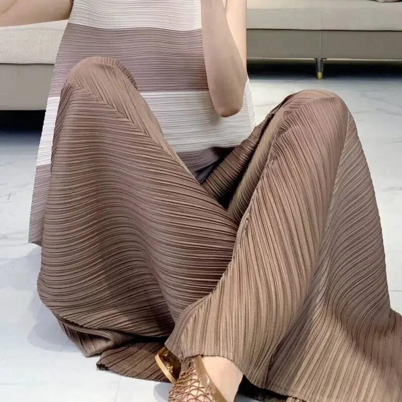 LANMREM Pleated Fashion Coffee Color Loose Wide-Leg Pants Women's Chic New Casual Pleated Elastic High-Waisted Trousers 2DB4167