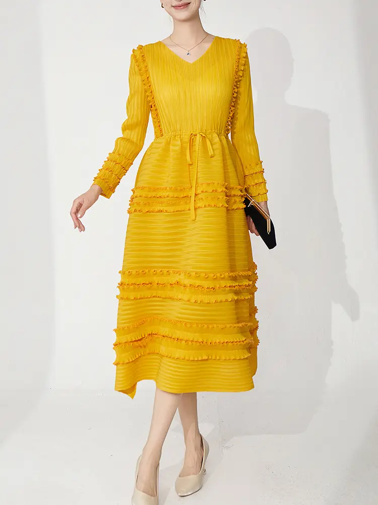 LANMREM Ruffled Panelling‌ Design Green Pleated Dress Women's 2025 New Loose High Waist Long Sleeve Round Collar Dresses 2DB3084