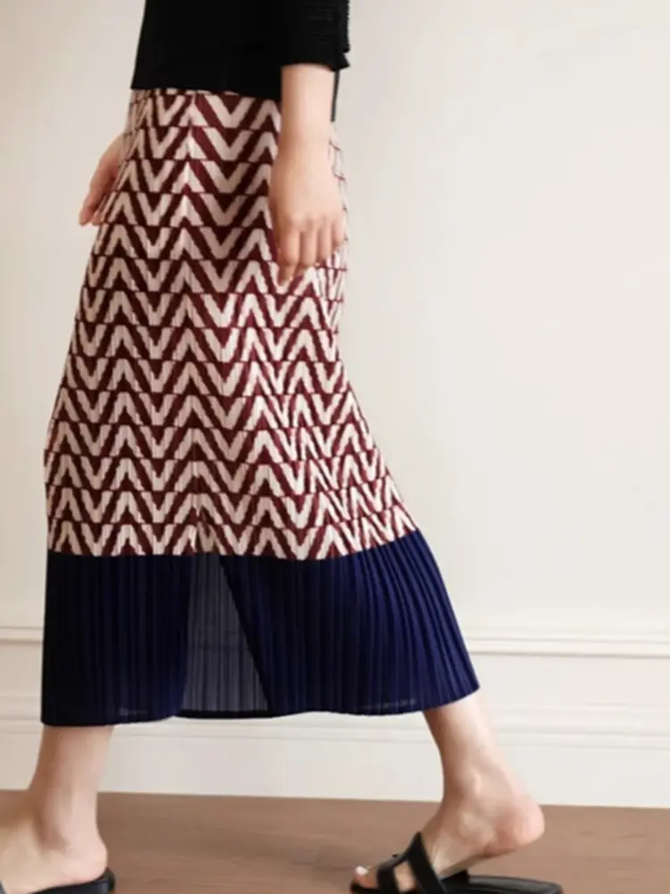 LANMREM Red Geometry Printting Pleated Skirt Women's 2025 New Summer High Elastic Colorblock Skirts With Pockets Chic 2DB3585