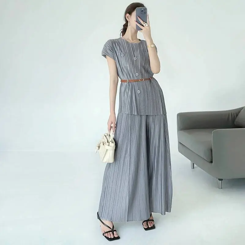 LANMREM Summer Chic Pleated High-End Women's Two Pieces Set Loose Short Sleeve Single Breasted Top And Wide Leg Pants 2DB3814