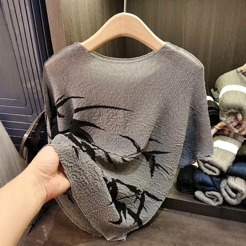 LANMREM Chinese Style Ink Wash Painting Bamboo Printed Pleated T-shirt For Women 2025 New Summer Loose Short Sleeve Top 2DB3291