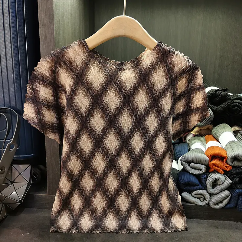 LANMREM Summer Diamond Grid Printed Paid Pleated Women's Short Sleeve T-shirts 2025 New Versatile Slim Round Neck Top 2DB3216