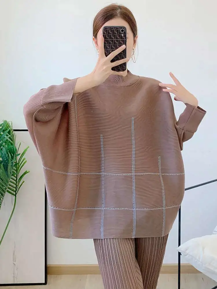 LANMREM Pleated Casual T-shirt Womne's High Turtleneck Batwing Sleeve Contrast Color Tops 2025 Spring New Clothing 2Z2284