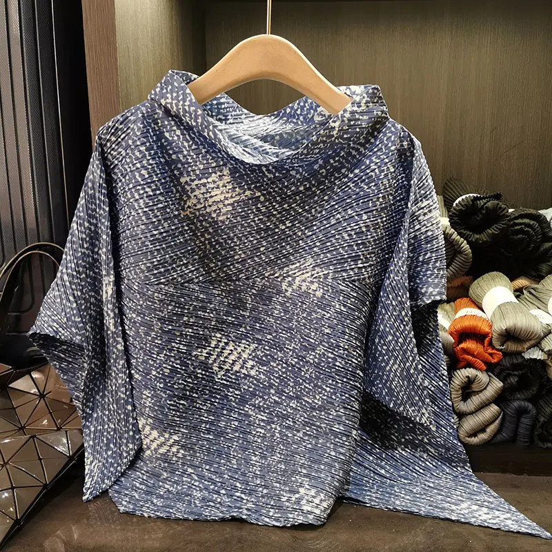LANMREM Printting Design Irregular Pleated Top For Women 2025 New Loose Three Quarter Sleeve T-shirt Casual Pullover Tee 2DB3207
