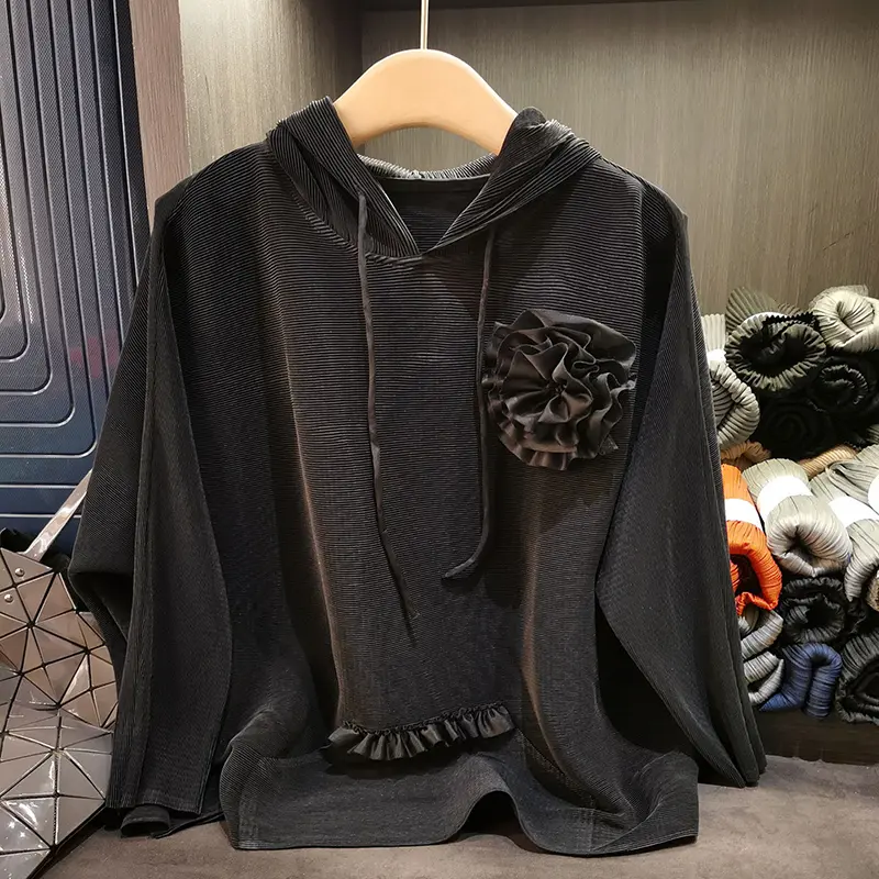 LANMREM High-End Casual Versatile Black Hoodie Women's Pleated Top Elastic Loose Long Sleeve Lightweight Sweatshirt Chic 2DB3980