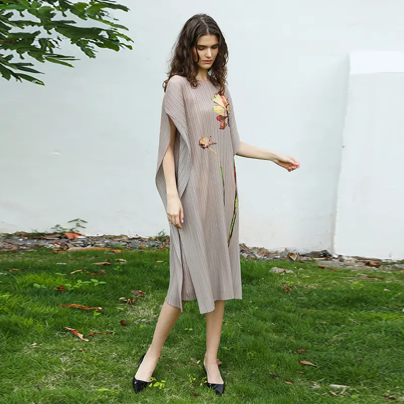 LANMREM 2025 Summer New Red Women's Pleated Dress Chic High-End Elegant Big Size Sleeve Loose Printed Casual Clothing 2DB4153