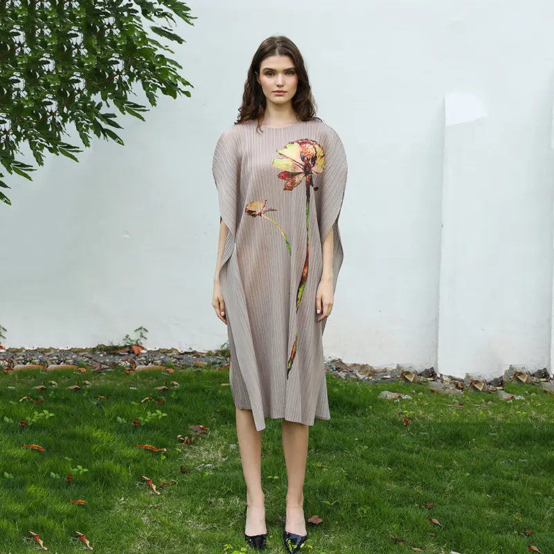 LANMREM 2025 Summer New Red Women's Pleated Dress Chic High-End Elegant Big Size Sleeve Loose Printed Casual Clothing 2DB4153