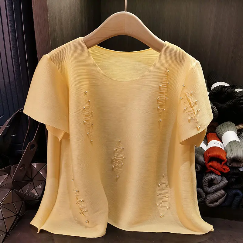 LANMREM Summer Beading Design Pleated T-shirt Women's 2025 New Casual Temperament Short Sleeve Round Collar Pullover Top 2DB3224
