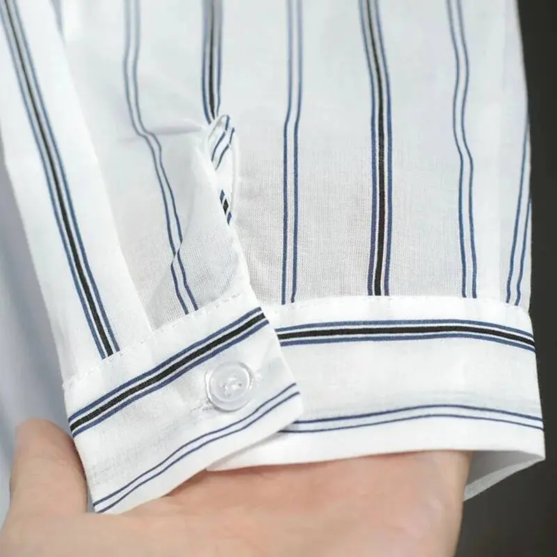 LANMREM Mid-Length White Striped Sun Protection Shirt For Women Summer Lightweight Loose Casual Long Sleeve Long Top 2DB4087