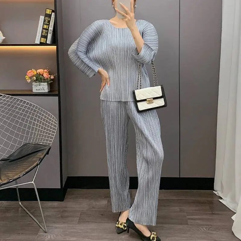 LANMREM Pleated Women's Two Pieces Set Chic New Versatile O-neck Long Sleeve Pullover Top + Elastic Waist Slim Pants 2DB3620