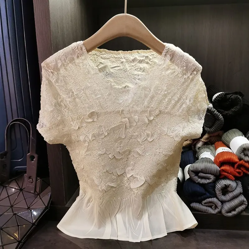 LANMREM Summer Splicing Embossed Pleated Top For Women Temperament Elastic Slim Round Collar Short Sleeve Pullover Tops 2DB3324