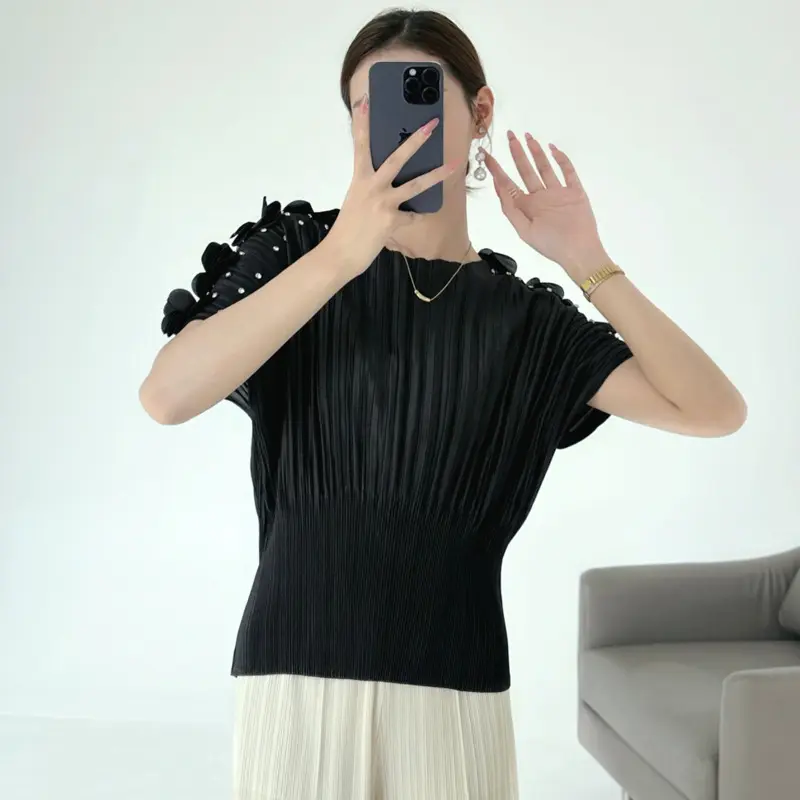 LANMREM Summer Pleated Embroidered Women's T-Shirt Elasitc Waist Design High-End Beaded O-neck Batwing Short Sleeve Top 2DB3792