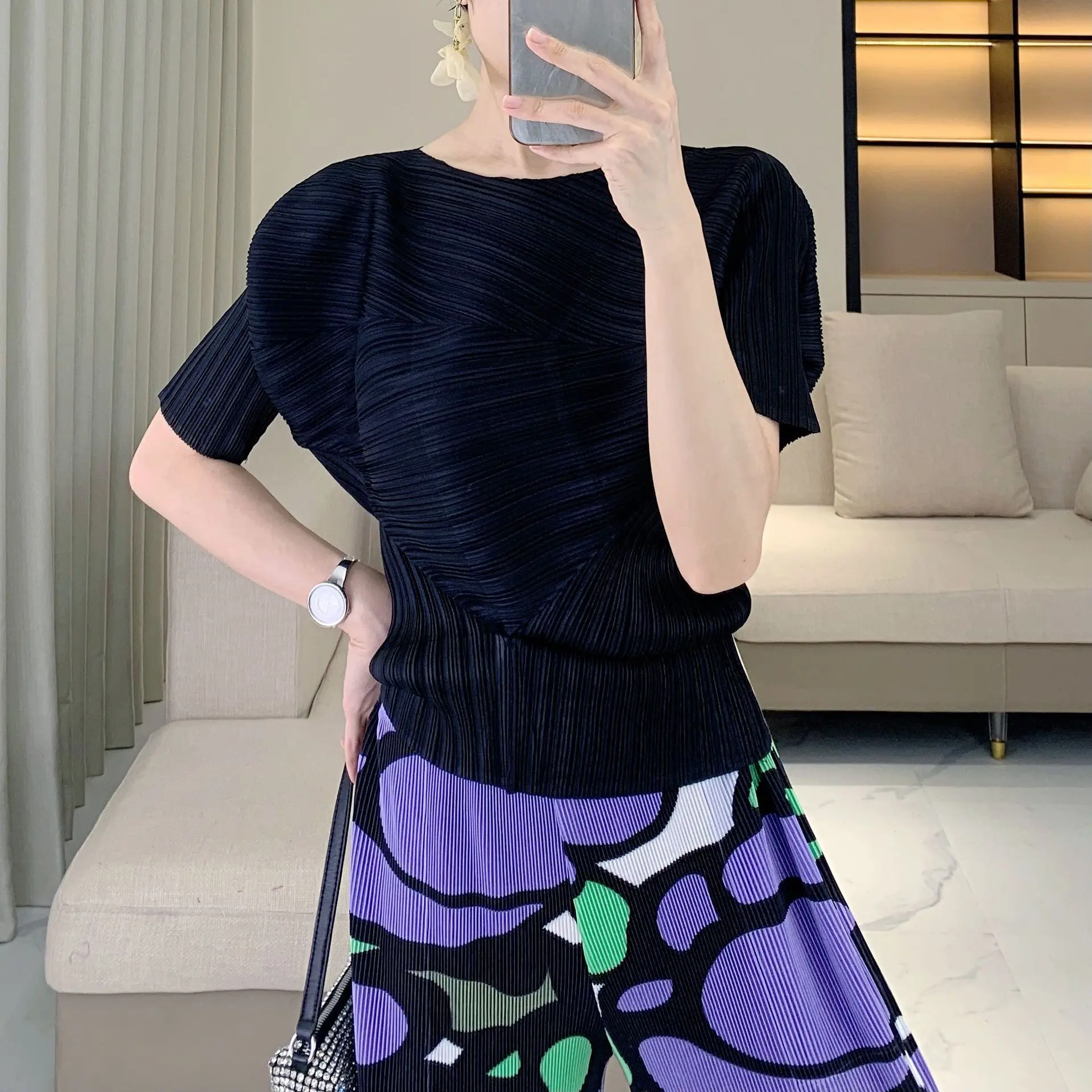 LANMREM Pleated Irregular Short Sleeve Chic Women's T-shirt Versatile Elegant Elastic Slim Casual Summer Pullover Tops 2DB4201