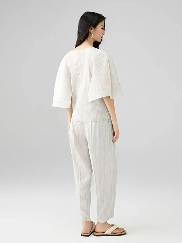 LANMREM Pleated Deisng Two Pieces Set Women's Round Collar Profile Half Sleeve Zipper Tops And Folded spliced Pants Sets 2DB2863