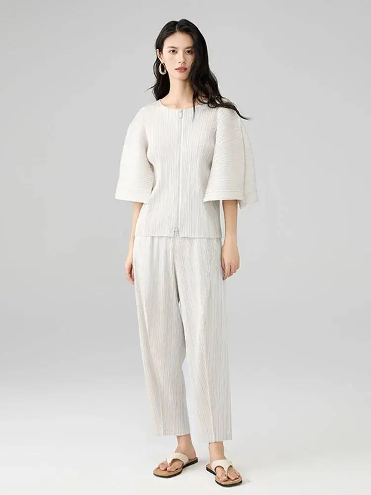 LANMREM Pleated Deisng Two Pieces Set Women's Round Collar Profile Half Sleeve Zipper Tops And Folded spliced Pants Sets 2DB2863