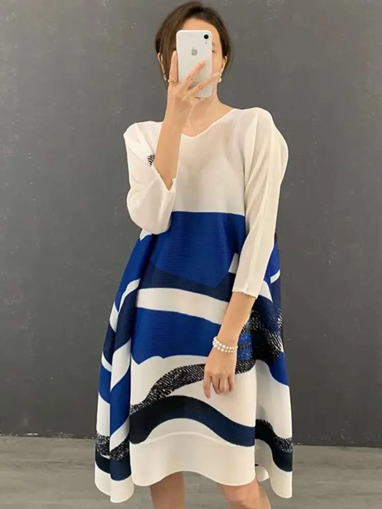 LANMREM Pleated Printed Color Block Dress Women 2025 Spring And Summer New Loose Casual Large Hem Dresses Female Fashion 2M245