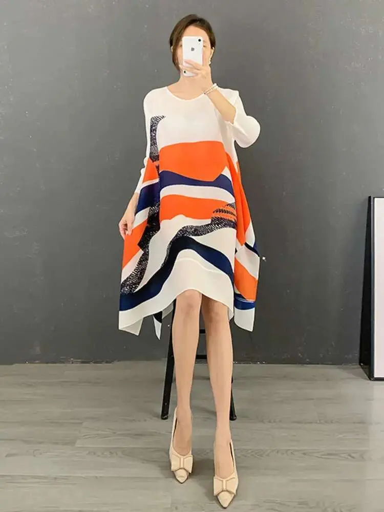 LANMREM Pleated Printed Color Block Dress Women 2025 Spring And Summer New Loose Casual Large Hem Dresses Female Fashion 2M245