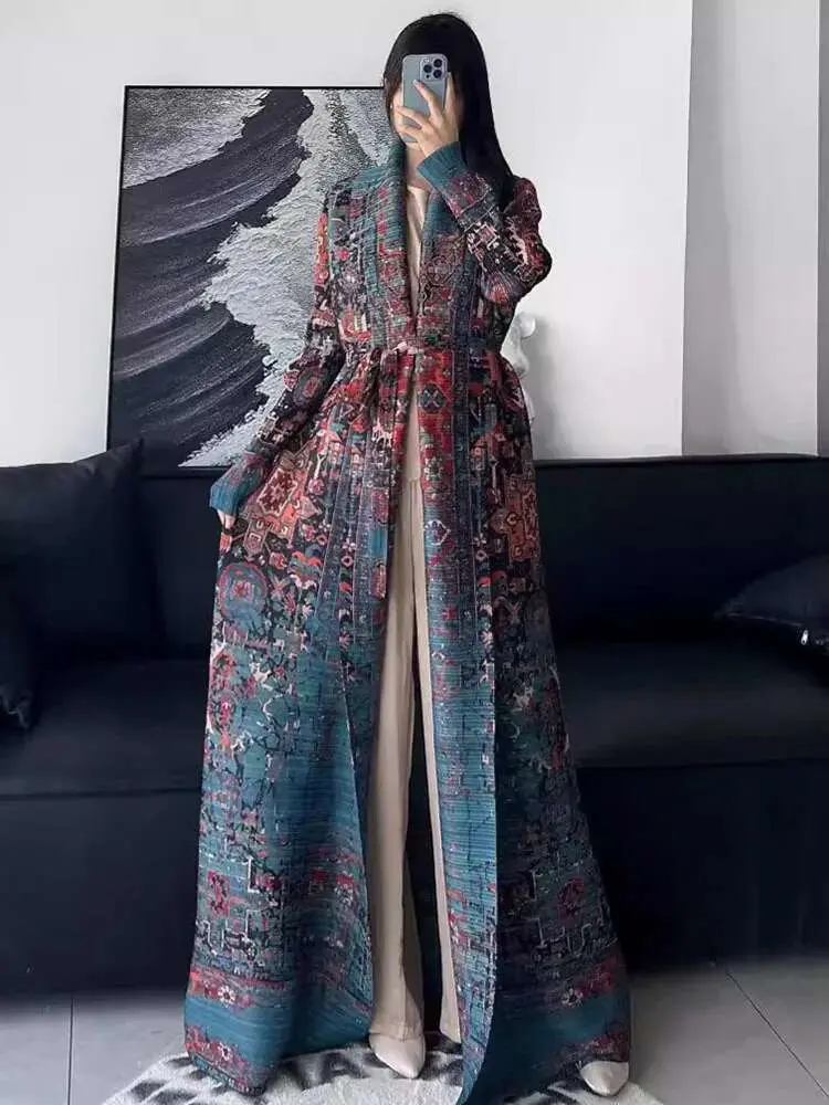 LANMREM Maxi Robe Printed Long Sleeves Loose Big Size Pleated Windbreaker Coats Female Trendy Clothing 2025 Spring New 2DA7821