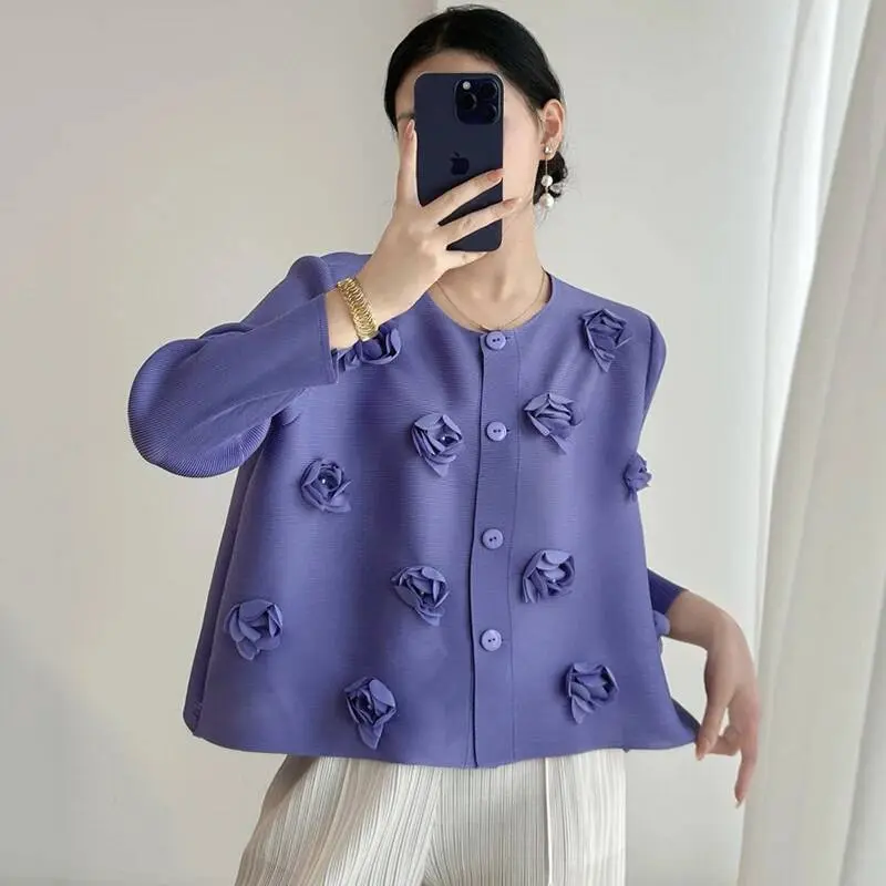 LANMREM Three-dimensional Flower Bead Embroidered Pleated Shirts For Women Single Breasted Elastic Thin Top 2025 New 2DB2277