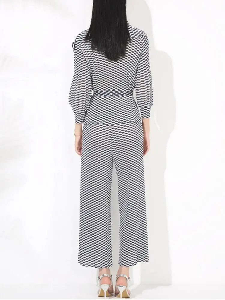 LANMREM Pleated Black And White Printed Temperament Women's Set Lapel Bubble Sleeves Lace Up Top And High Waist Wide Leg Pants