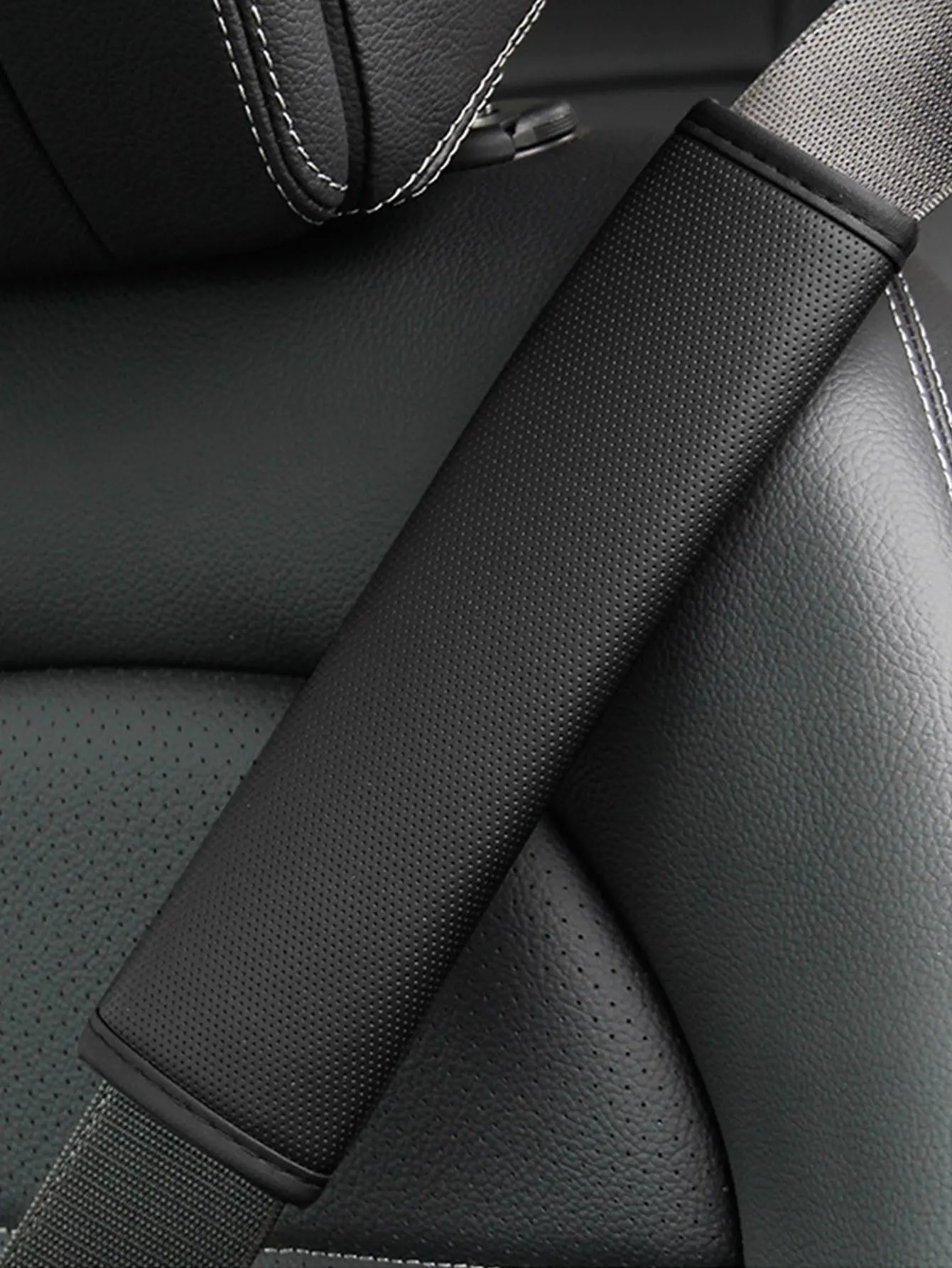 1pc Skin Sensitive PU Leather Fine Hole Car Seat Belt Shoulder Protector Cloth Breathable Decompression Comfortable