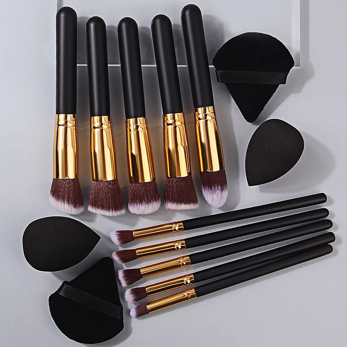 10PCS large-sized makeup set brushes +4PCS dry and wet dual-purpose beauty eggs, triangular powder puffs, makeup tools