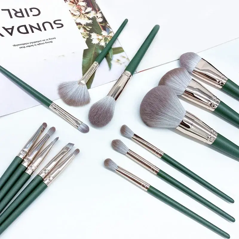 Luxurious 14pcs Makeup Brush Set - Green Professional Brushes for Full Face & Eye Detailing - Ideal Gift, Contouring & Blending