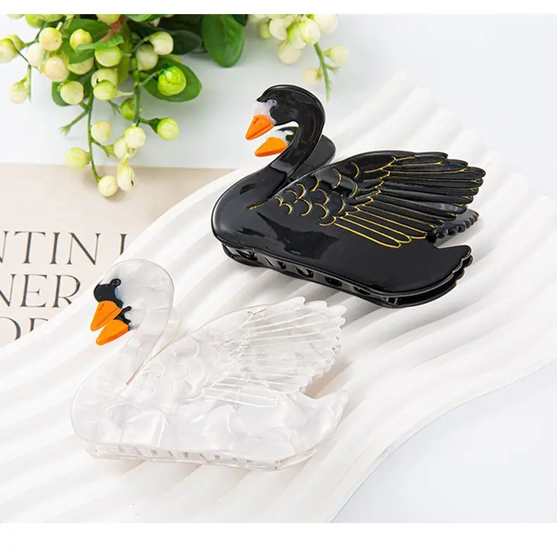 New Cute Animal Hair Claw  Acetate Pig Swan Hair Clips Fun Cartoon Cow Chicken Grab Shark Clips  for Women Hair Accessories