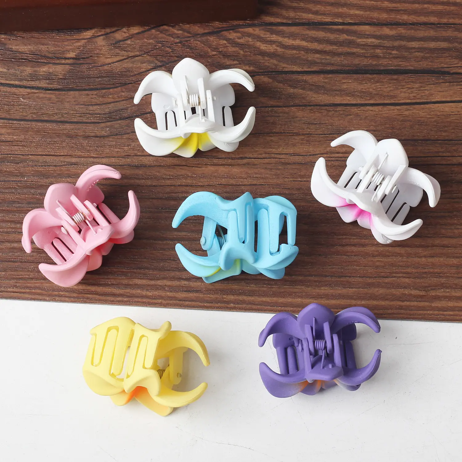 6Pcs Fashion Colorful Transparent Flower Small Hair Claw Clips clamp Hairpin Barrette for Thick Thin Hair Accessories for Women