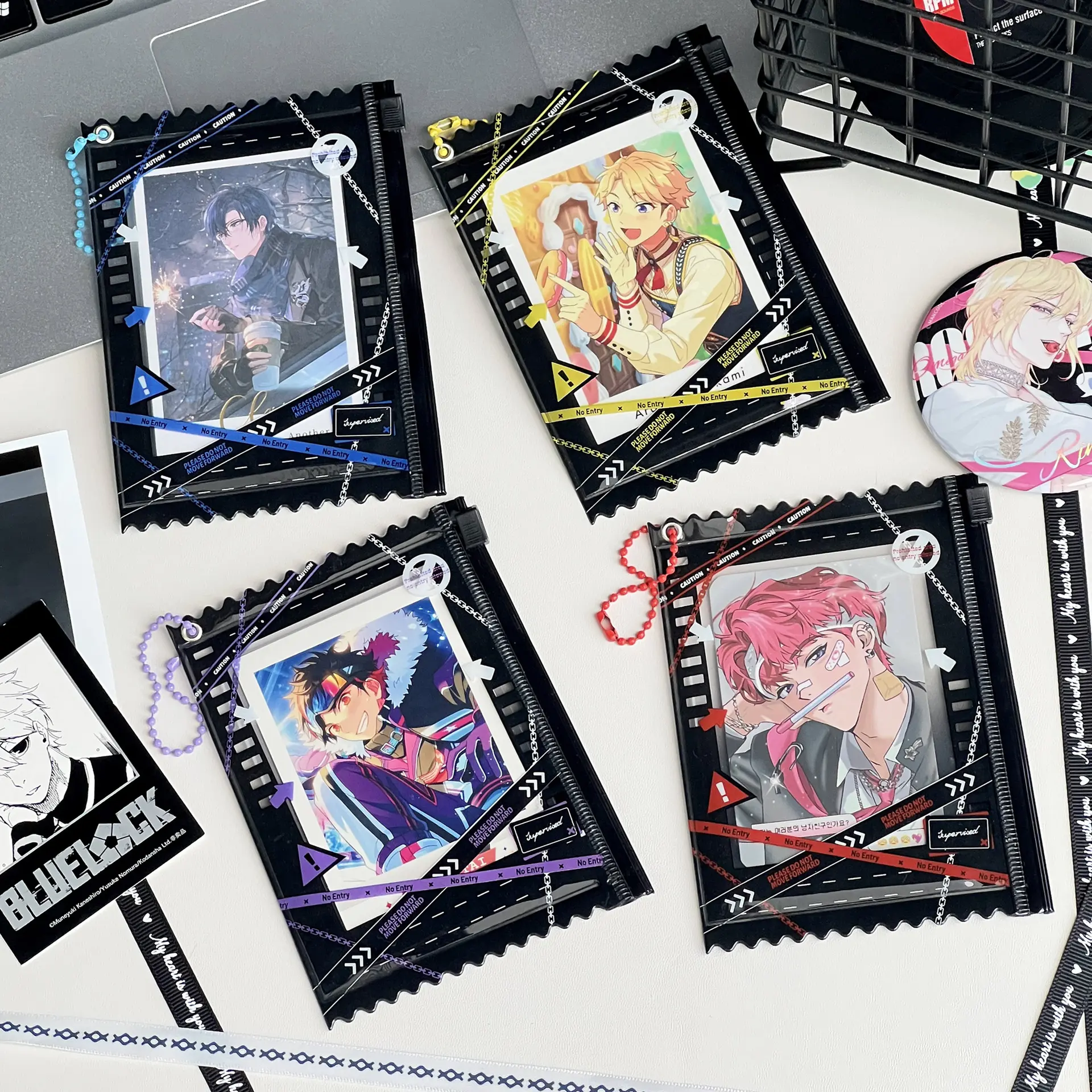 Warning line zipper sleeve PVC protective sleeve pendant transparent storage display set 3 inch small card