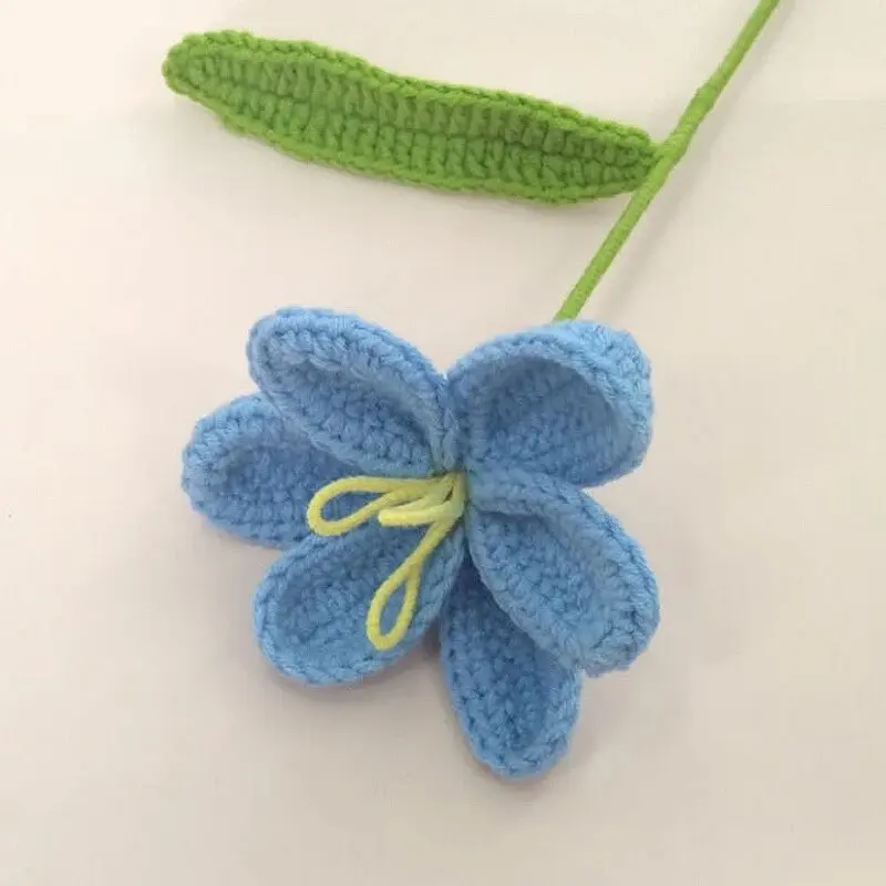 Handmade Open Tulip Wool Flower Crochet Simulation Flower Decoration Birthday Gift Hand Bouquet Valentine's Day Goddess Day