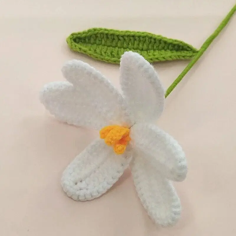Handmade Open Tulip Wool Flower Crochet Simulation Flower Decoration Birthday Gift Hand Bouquet Valentine's Day Goddess Day