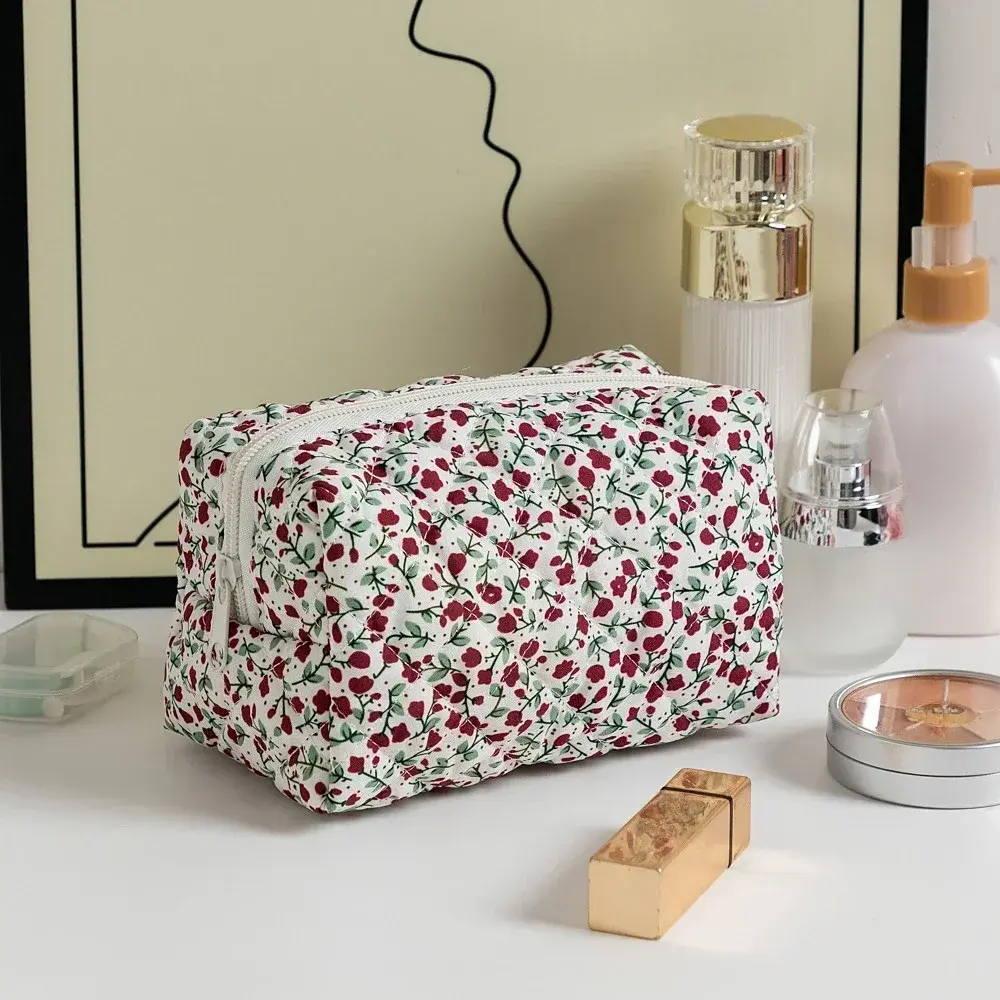 Large Capacity Women's Cosmetic Bags Cases Casual Ladies Small Storage Bag with Zipper Female Travel Clutch Bag Small Handbags