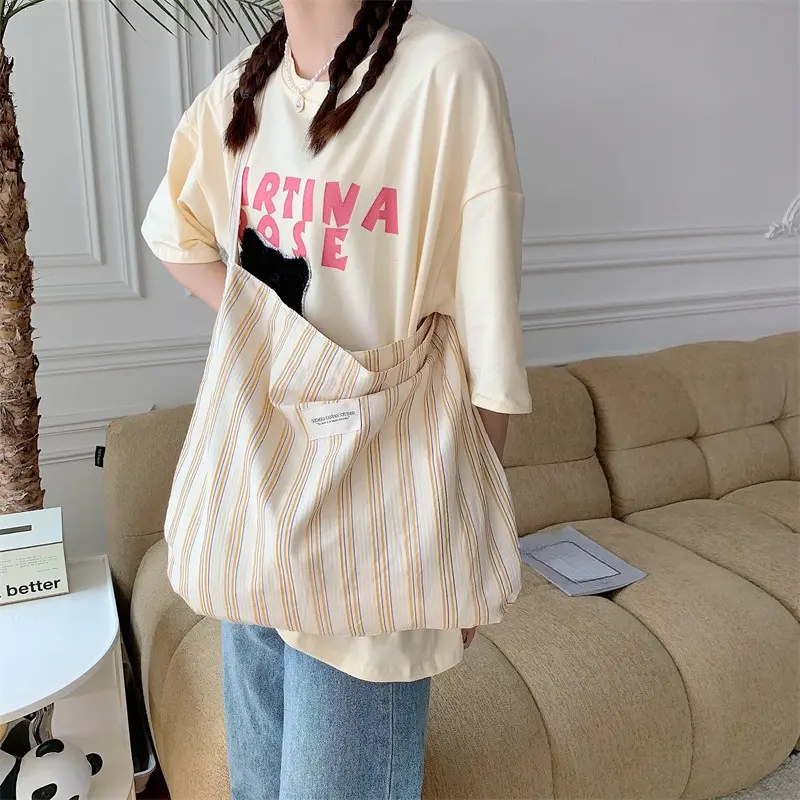 New Casual Tote Large Capacity Shoulder Bag Crossbody Bag Canvas Handbag Fashion Floral Messenger Bags for School Girl