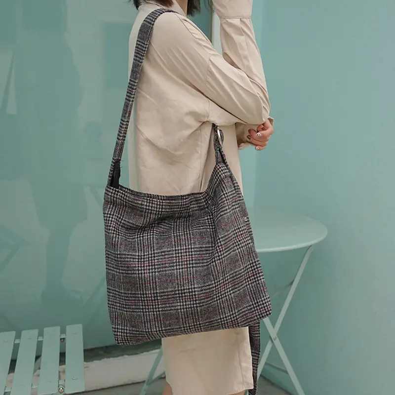 Women Thick Woolen Canvas Shoulder Bag Female Vintage Preppy Plaid Zipper Crossbody Bags Girls' Large Capacity Adjustable Totes