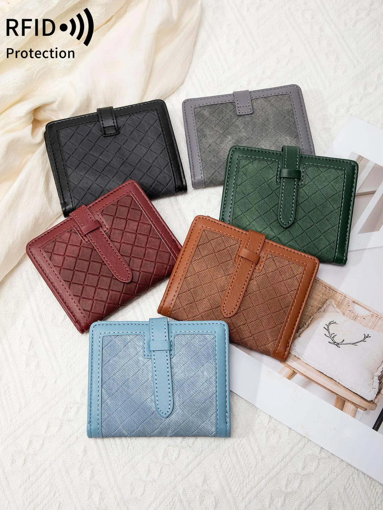RFID Women's Short Wallet Small Ultra-thin Credit Card Wallet Fashion Diamond PU Leather Bi-fold Cash Zipper Coin PocketIDPocket