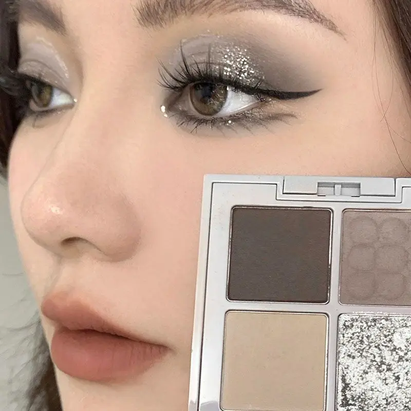 4 Colors Punk Smokey Eyeshadow Palette Matte Glitter Silvery Metallic Eye Shadow Makeup Cool Toned Dark Earth Brown Eye Pigment