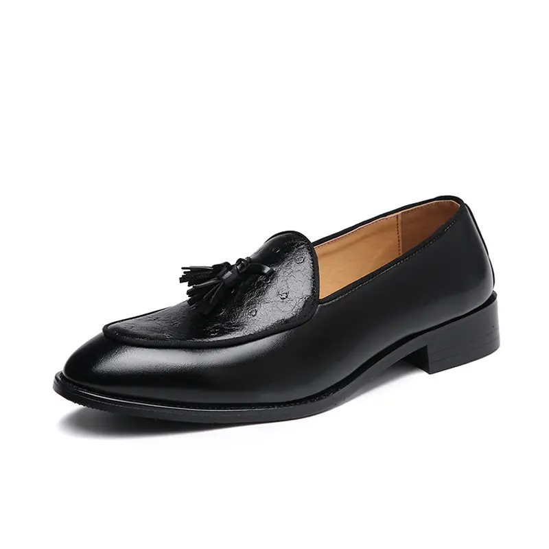 2023 Loafers Men Shoes Classic Business Casual Wedding Party Daily Retro Round Toe Tassel Faux Suede Solid Color Dress Shoes