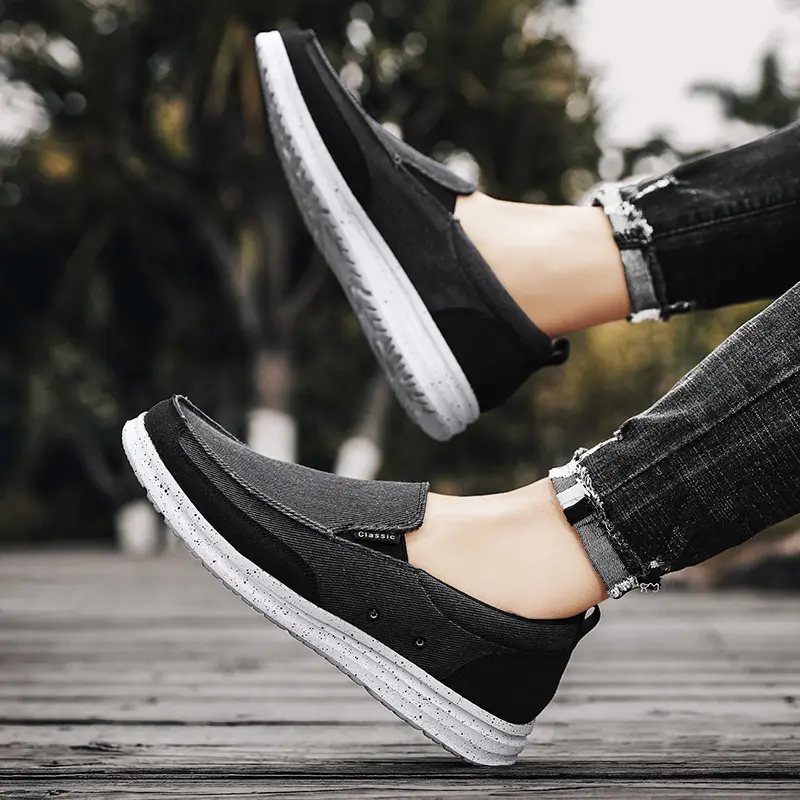 Brand Men's Shoes Canvas Breathable Casual Shoes Men Sneakers Flat Light Outdoor Walking Shoes Zapatillas Hombre Plus Size 39-47