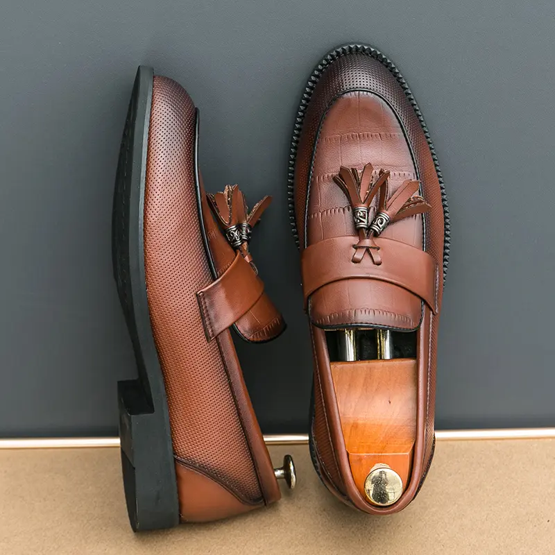 Men's Loafers Luxury Brand Leather Dress Shoes Breathable Slip-On Solid Formal Casual Shoes Handmade Designer Men Shoes Mocassin